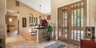 Large home in gated Awbrey Glen neighborhood Gallery 3