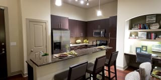 Hanover Rice Village Gallery 25