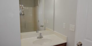 Great 2BR/2.5BA Murfreesboro townhome less than 2 miles from MTSU! Gallery 14