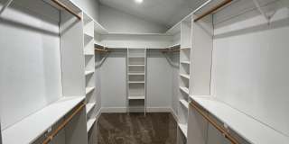 3037 Cambridge Road #B Gallery 26