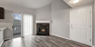 Summit Riverside Apartments Gallery 13