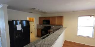 Room in 3 Bedroom Home in San Antonio Gallery 16