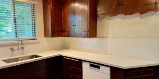 Charming single level 3 bedroom 2 bath Lafayette home now available for move in! Gallery 7