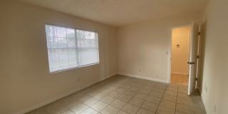 Charming 2-Bedroom, 2-Bath Single Family Home - Fully Renovated -Must See! Gallery 19