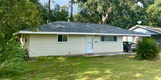 Port Allen-Great Location near historic downtown with new finishings! Gallery 1