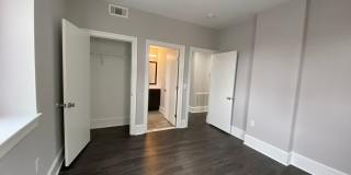 306 W Franklin Gallery 82