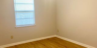 2 bed 1 bath town home. Lynn haven. Gallery 1