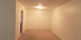 1007 BELLEVILLE Street Gallery 4