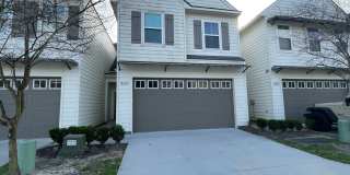 3 Bedroom Garden Home in Stonelake Village  Subdivision on the Lake Gallery 1