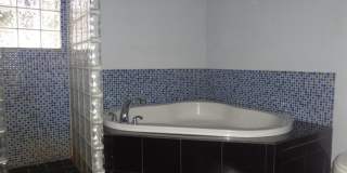 NE 2/BA 2/BA 2/CG Gallery 3