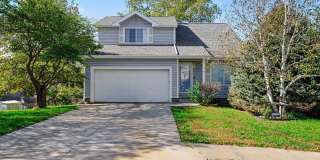 3 Bedroom Home in Bellevue Gallery 1