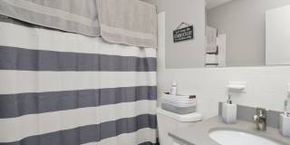 Fully Renovated Modern Apartments Gallery 12