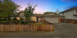 Spacious 4BR House in Galt Gallery 1