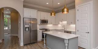 4 Bed | 4 Bath Townhome Minutes from Downtown & Campus Available for Fall 2027! Gallery 1