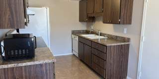 9626 W Mountain View Road Gallery 8
