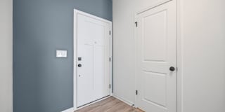 Beautiful 3-bed, 2.5 bath end unit townhome in Penley Place of Clover! Gallery 4
