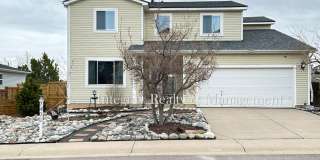 4 Bed/2.5 Bath, 2,252 Sqft - 7402 Eagle Rock Dr Littleton, CO 80125 Gallery 1