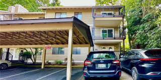 2Bd/2Ba Kirkland Condo Gallery 17