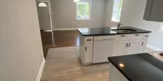 Updated 4 Bedroom Home Convenient to Carytown, Byrd Park And More. Available In July Gallery 9