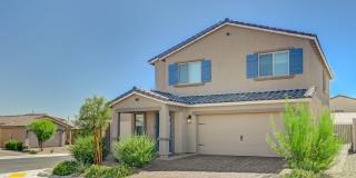Upgraded 5 bedroom home in Cul-De-Sac!! Gallery 3