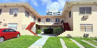 461 NE 82nd Ter Gallery 1