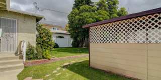 3-Bed Signal Hill House for Lease Gallery 20