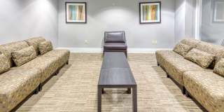 100 Midtown Gallery 27