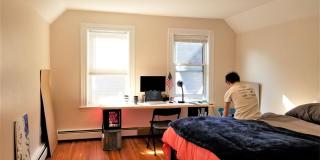 Nice 5 bed in Allston Gallery 6