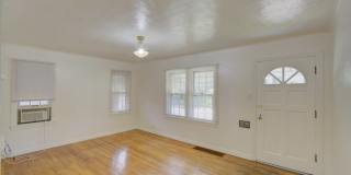 2 WEEKS FREE! House Near DU Gallery 6