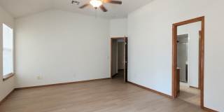 Spacious 3 Bed + Study | Fireplace, Covered Patio & Fully Fenced Backyard Gallery 13