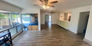 Modern Coastal Oasis: 1 Bedroom, 1 Bath All-Inclusive Retreat in Hawaii Kai Gallery 3