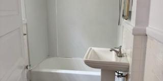 2 bedroom, 1 bath house for rent Gallery 9