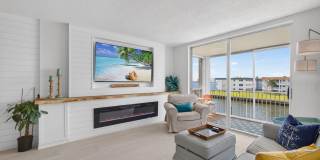 100 Paradise Harbour Boulevard Gallery 1