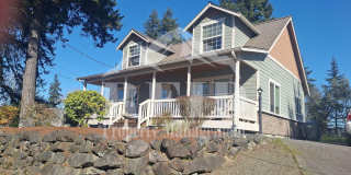 Charming 1 Bedroom Home with Spacious Loft/Bonus Room and Mountain Views Gallery 1