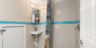 208 W Saturn Ln Gallery 32