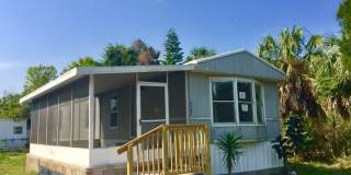 Remodeled 2BR/1BA Mobile Home with Huge Covered Porch! Gallery 1