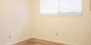 909 Gellatly St. Gallery 17