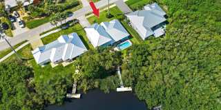 228 SW Indian Groves Drive Gallery 1