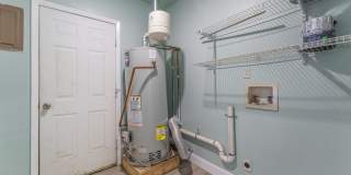 Great Location near Walmart Campus Gallery 20