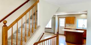 Fantastic 4 Bedroom Nestled in the heart of Old Farm! Gallery 5