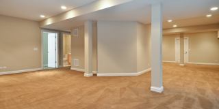 123 Maple Avenue Gallery 5