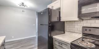 Crossings at Midtown Gallery 28