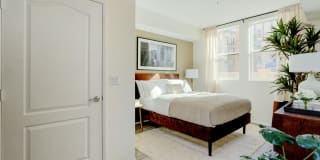 Ferrante Ferrante Gallery 124