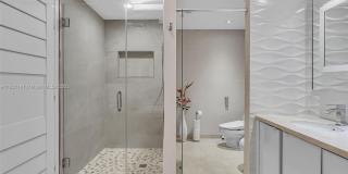 16500 Collins Ave Gallery 62