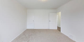 Bright Corner Home with Family Room, Yard & Laundry in Prime Sunset Location! Gallery 17