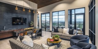 Aura Thirty2 Aura Thirty2 Gallery 5