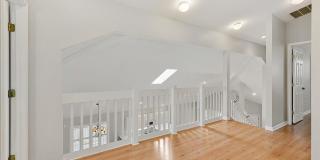 Lovely contemporary home in popular South Jax Beach! Gallery 19