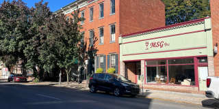 325 E MARKET Street Gallery 7