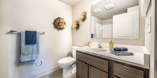 The McKenzie Gallery 16