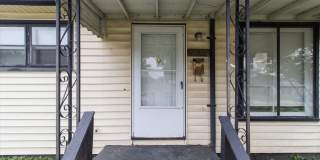 $1,250/month - 2 bedroom 1 bath Gallery 3